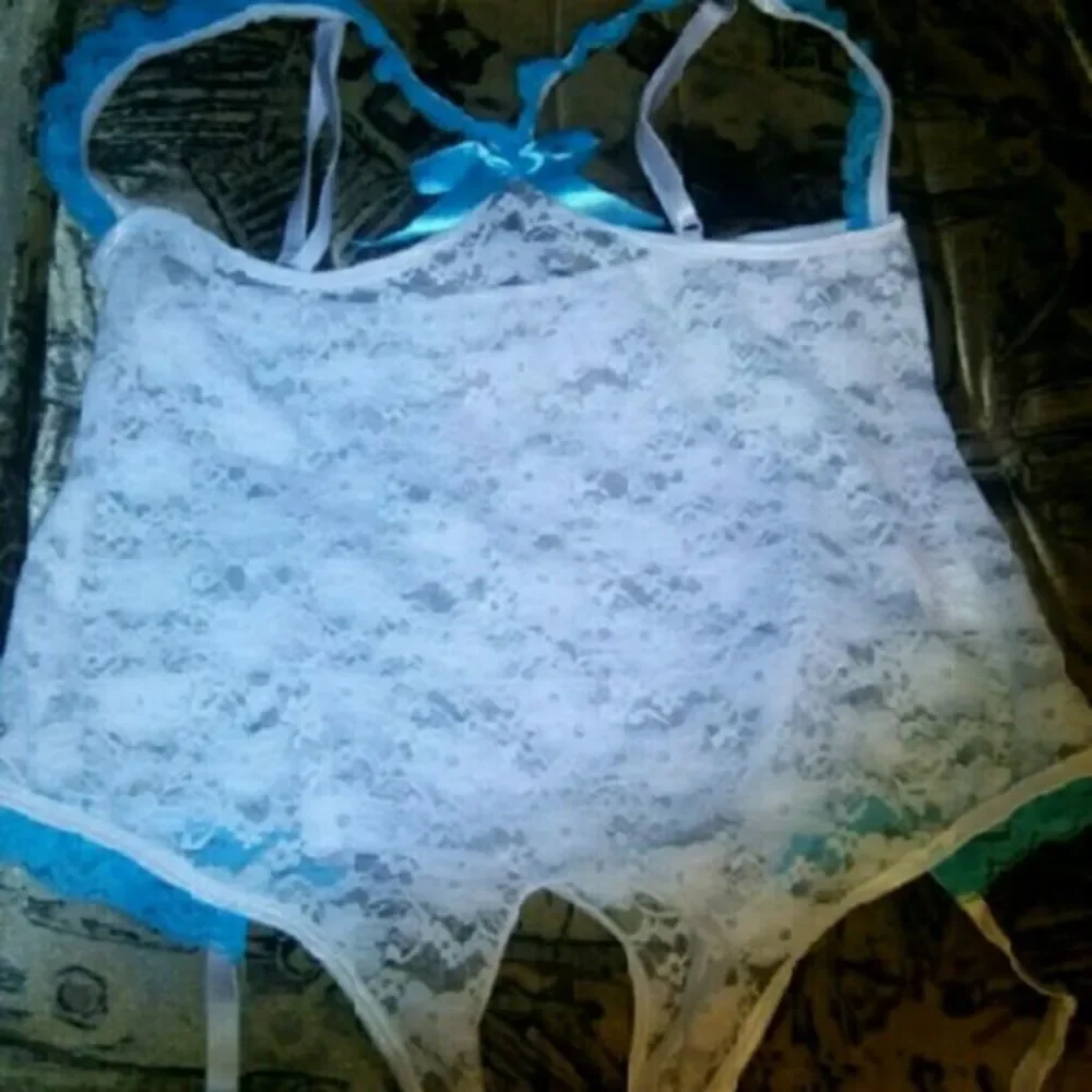 Sexy lingerie hot exposed breast boe erotic linger